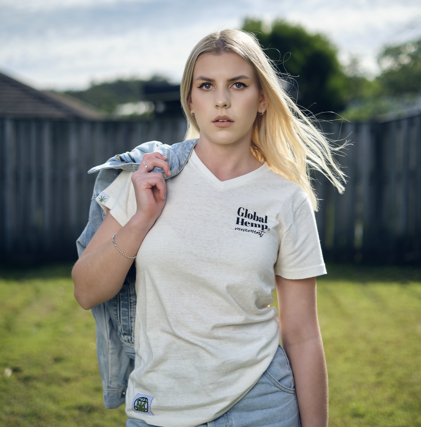 Unisex White Hemp V Neck T'shirt